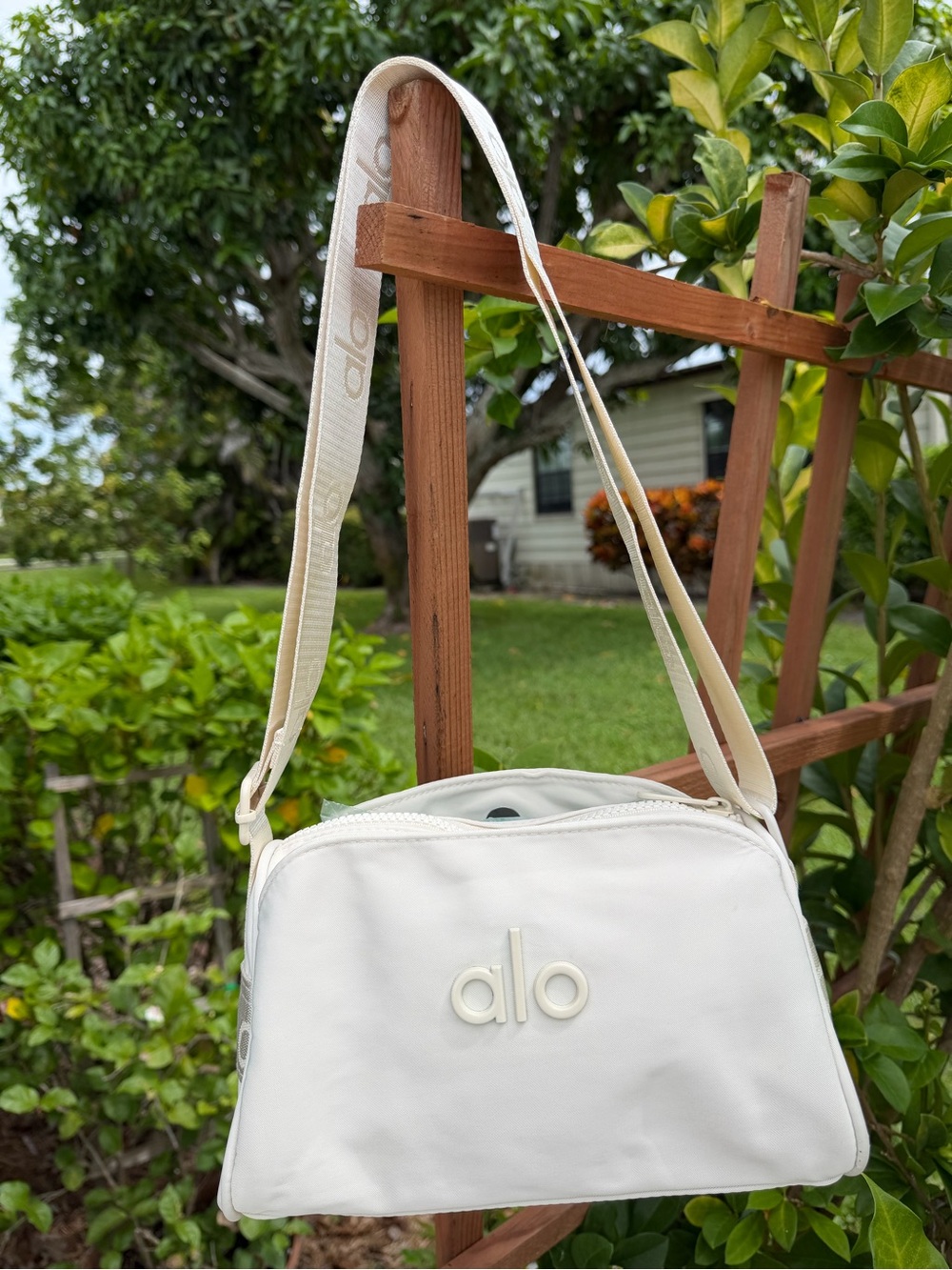 ALO Yoga Cream Crossbody Shoulder Bag